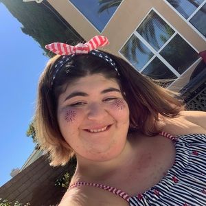 Meet your Posher, Harmony